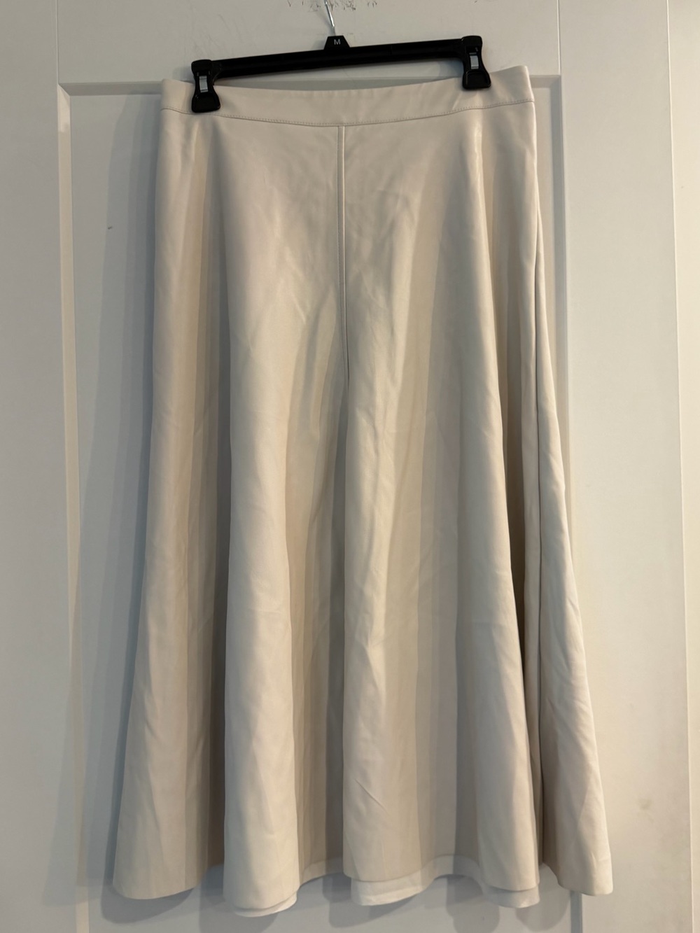 Banana republic Faux Leather Women's Cream A-Line Skirt size 6